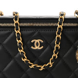 Lambskin Quilted Small Pearl Crush Vanity Case With Chain Black