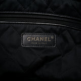 Shiny Calfskin Quilted Medium Chanel 22 Black